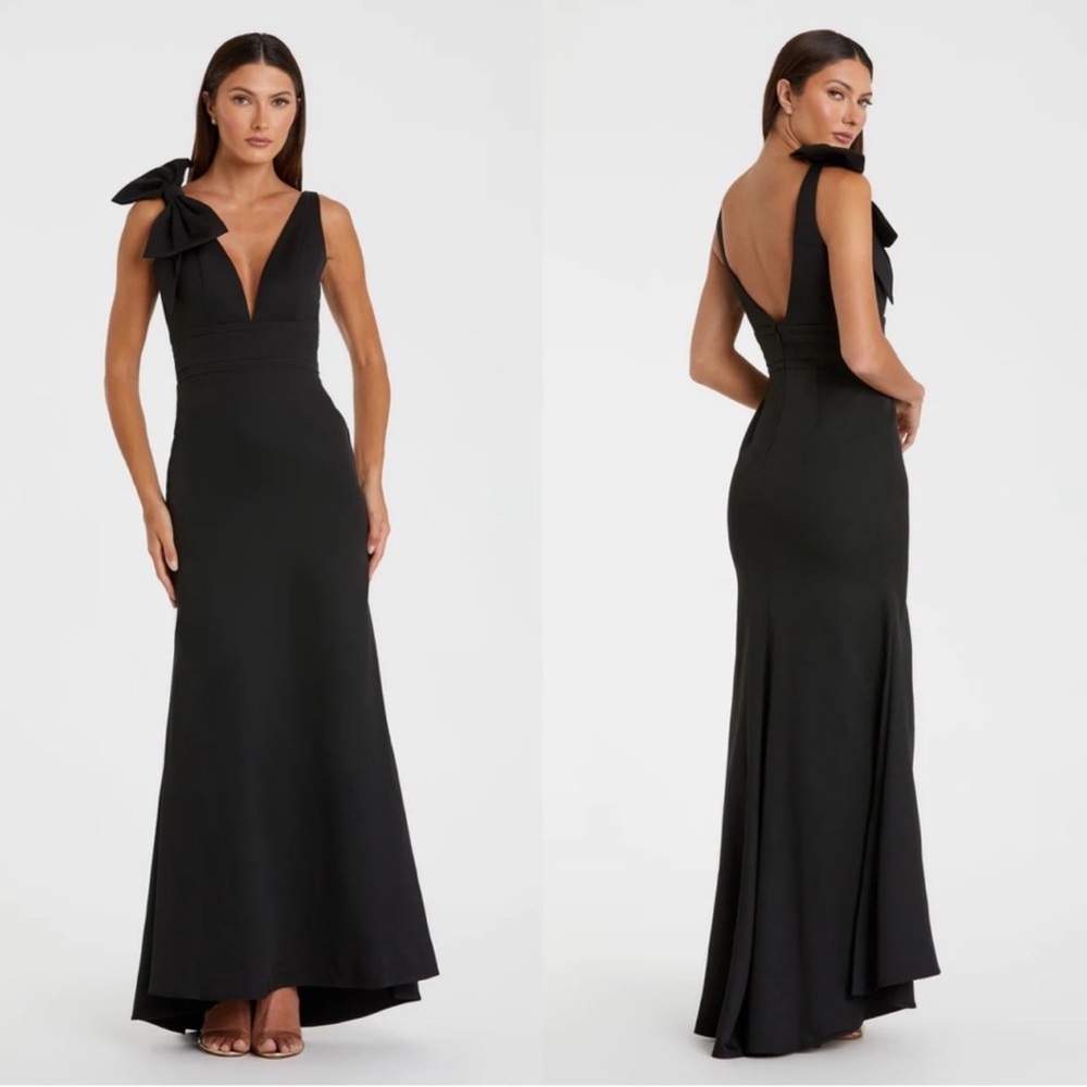 Mac Duggal Black Sleeveless V Neck Bow Detail Mermaid Gown Formal Dress 49454